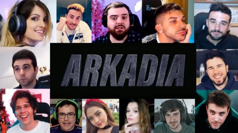 Streamers de youtubers hispânicos participam de Arkádia 