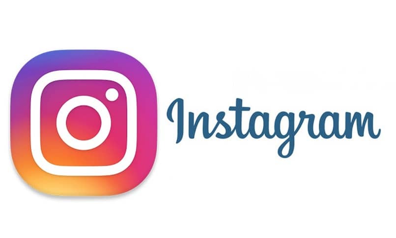 logotipo oficial do instagram com fundo branco