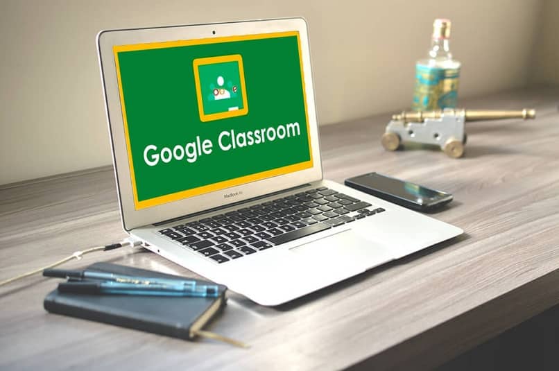 plataforma de sala de aula do google no laptop