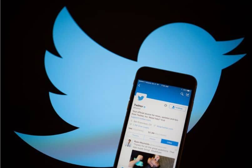 aplicativo móvel twitter fundo preto pássaro