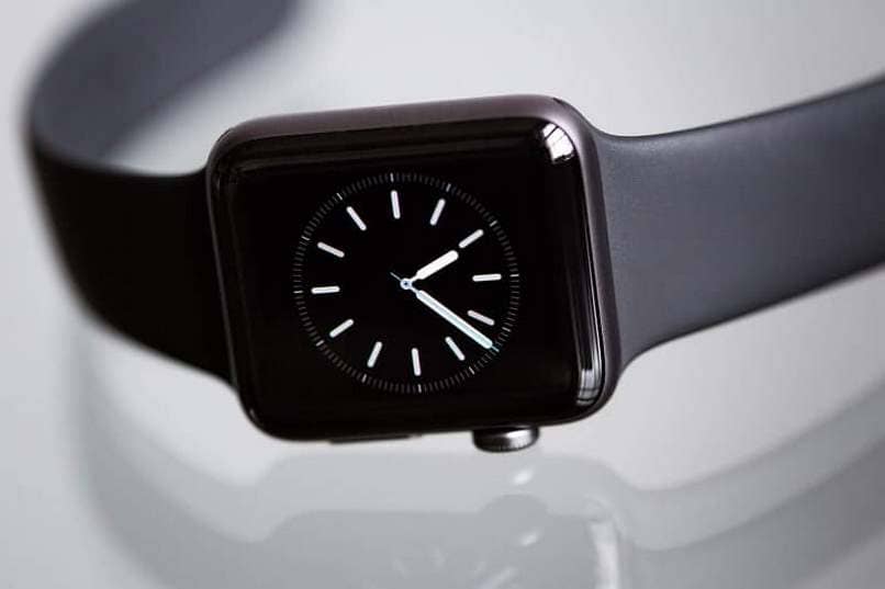 como desenlazar apple watch