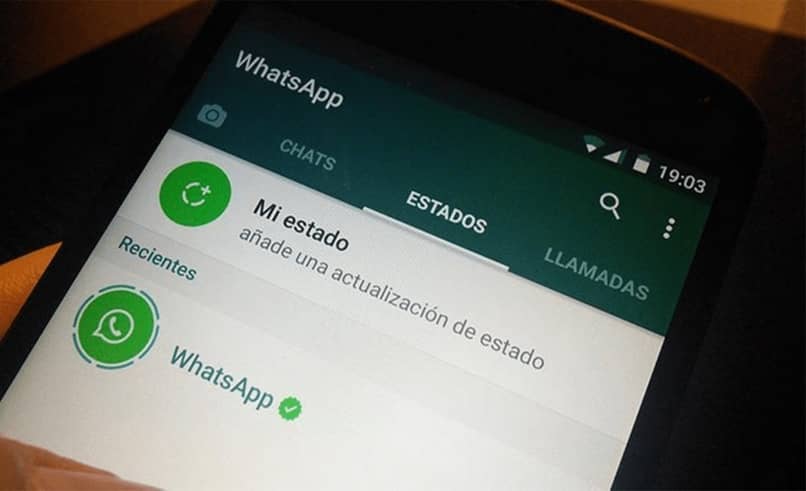carregue um novo status para o Whatsapp